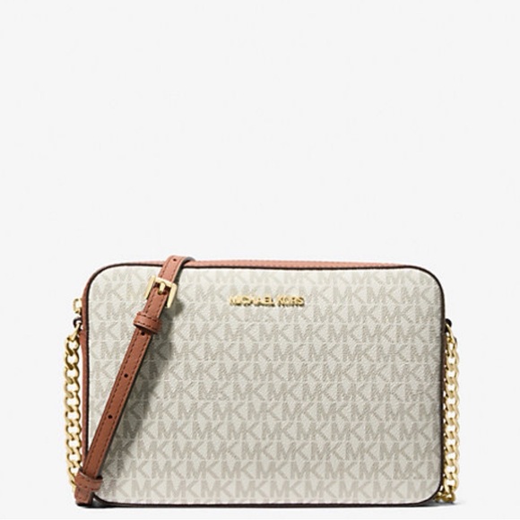 Jet Set Saffiano Leather Crossbody Bag - Picture 7 of 7